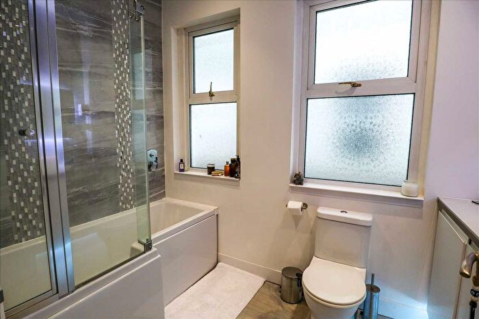 2 Bedroom Flat To Rent In Brighton Road, Purley, CR8
