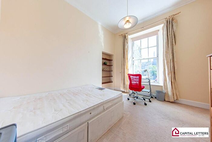 3 Bedroom Flat To Rent In Castle Street, Aberdeen, AB11