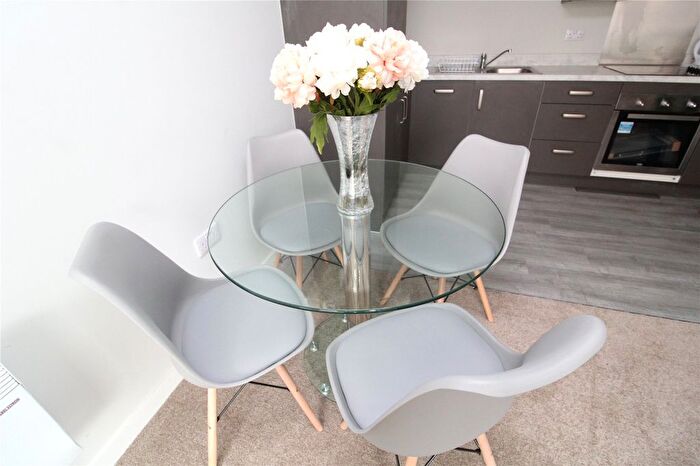 2 Bedroom Flat To Rent In Adelphi Wharf B, Adelphi Street, Salford, Greater Manchester, M3