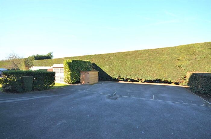 1 Bedroom Flat For Sale In Cheshire Close, Bognor Regis, PO21