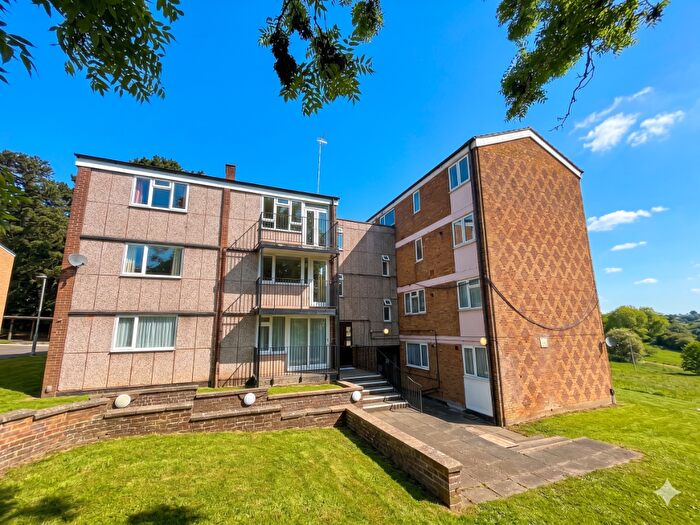 2 Bedroom Flat To Rent In Wood View, Hemel Hempstead, Hertfordshire, HP1