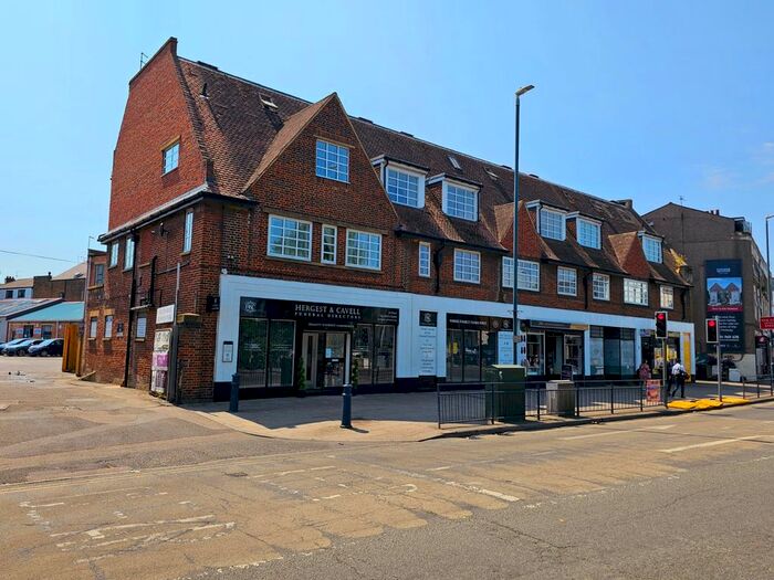 1 Bedroom Flat To Rent In Milton Road, Gravesend, DA12