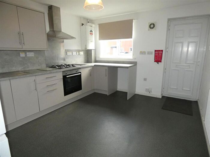 4 Bedroom House To Rent In Marleen Court, Newcastle Upon Tyne, NE6