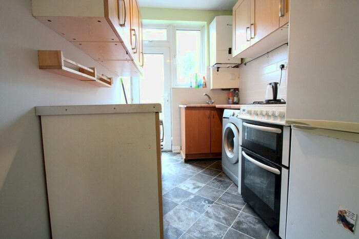 4 Bedroom Terraced House To Rent In Hepworth Road, Streatham SW16