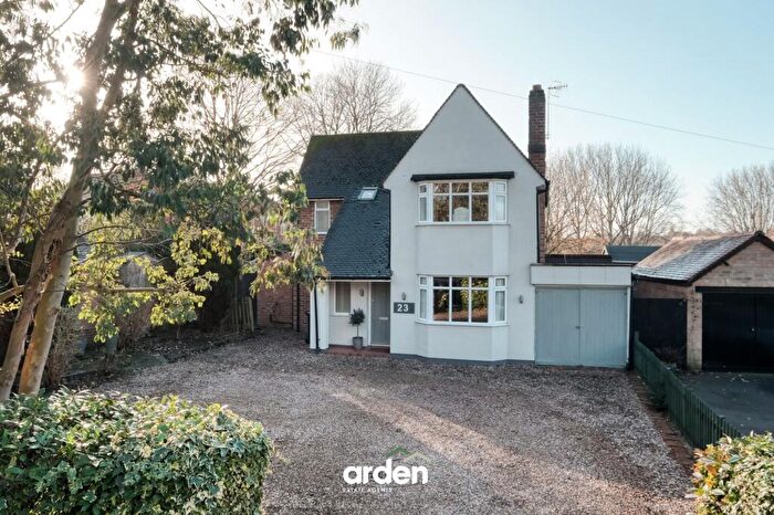 3 Bedroom Detached House For Sale In Kidderminster Road, Bromsgrove, B61