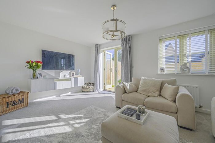 3 Bedroom Semi-Detached House For Sale In Daphne Jones Close, Fairford, GL7