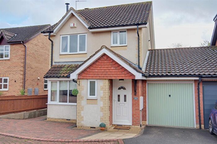 3 Bedroom Link Detached House For Sale In Sackville Close, Beverley, HU17