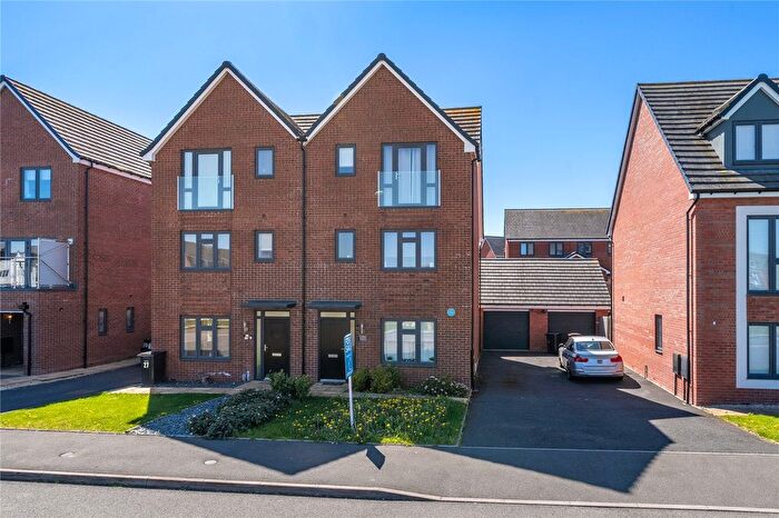 4 Bedroom Semi-Detached House For Sale In Silverstone Drive, Akron Gate, Wolverhampton, West Midlands, WV10