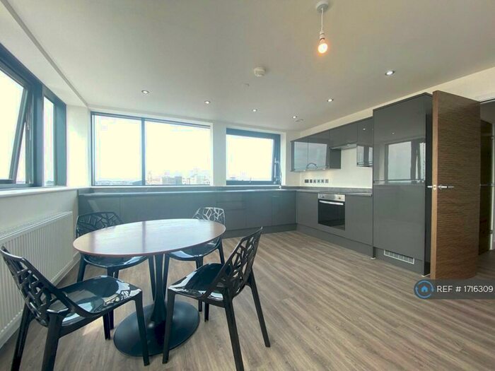 2 Bedroom Flat To Rent In Hurst Street, Liverpool, L1