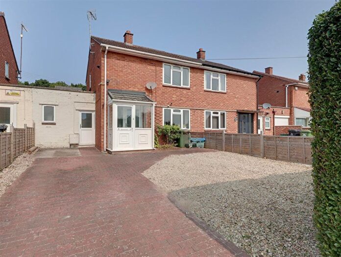 2 Bedroom Semi-Detached House For Sale In Bradfords Close, Newent, GL18