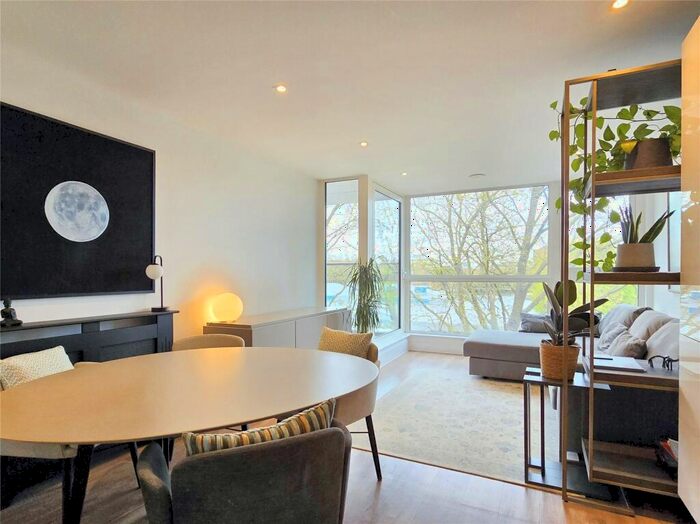 1 Bedroom Apartment To Rent In Tavern Quay, Rope Street, Surrey Docks, SE16