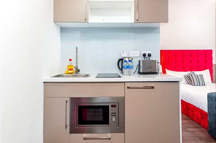 Studio To Rent In Chapel Street, Luton, LU1