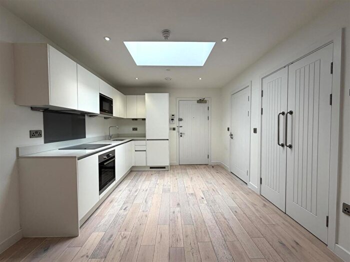 1 Bedroom Apartment To Rent In Garrard House, Garrard Street, Reading, RG1
