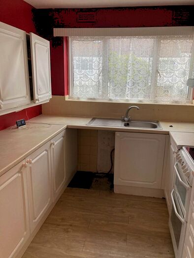 2 Bedroom Flat To Rent In Kuala Gardens, Norbury, London, SW16