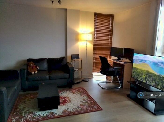 2 Bedroom Flat To Rent In Talwin Street, London, E3