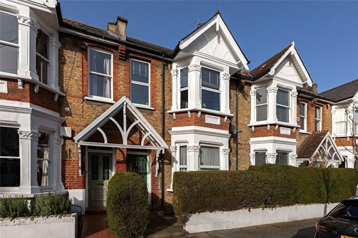2 Bedroom Flat For Sale In Whellock Road, London, W4
