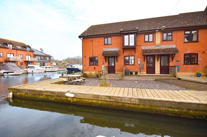 1 Bedroom End Of Terrace House For Sale In Ferry Marina, Horning, NR12