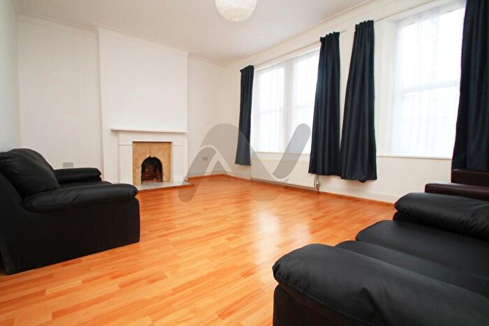 5 Bedroom Terraced House To Rent In Beatrice Road, London, N4