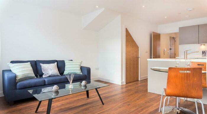 1 Bedroom Apartment To Rent In Crown Passage, Kingston Upon Thames, KT1