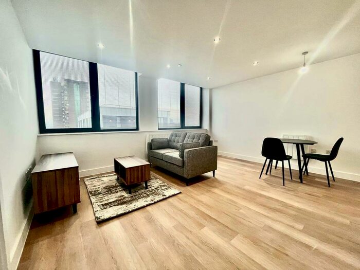 1 Bedroom Apartment To Rent In Alexander House, Talbot Road, M16