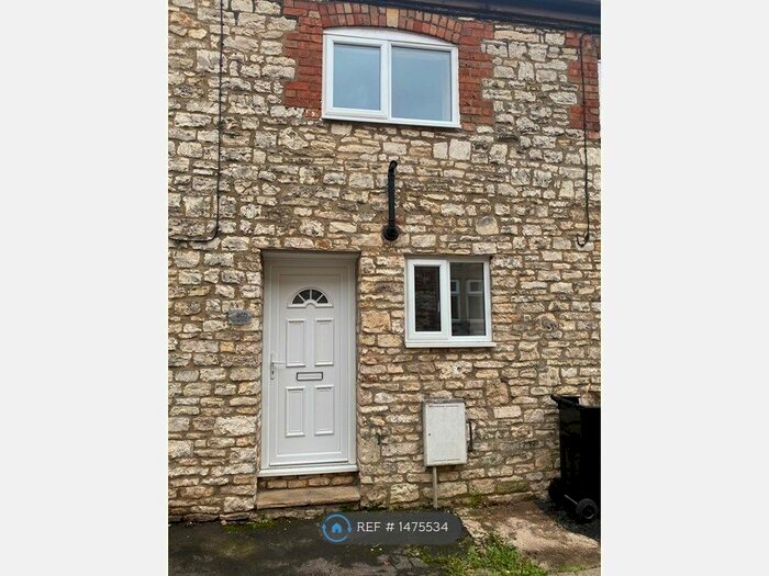 2 Bedroom Terraced House To Rent In High Street, Midsomer Norton, Radstock, BA3