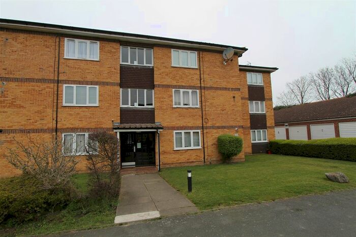 2 Bedroom Flat To Rent In Fox Hollow Drive, Bexleyheath, DA7