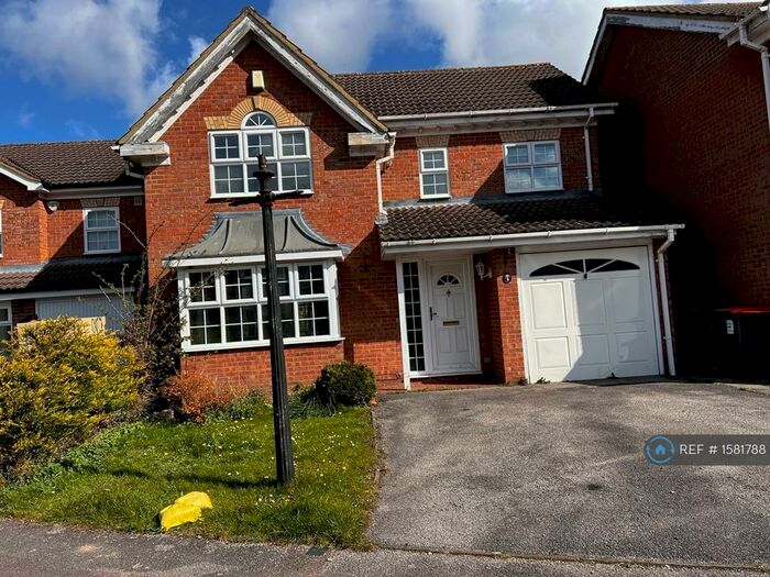 4 Bedroom Detached House To Rent In Printers Way, Dunstable, LU6