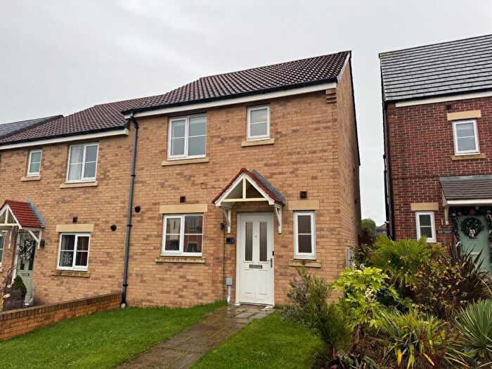 3 Bedroom Semi-Detached House To Rent In Viscount Close, Shiremoor, Newcastle Upon Tyne, NE27