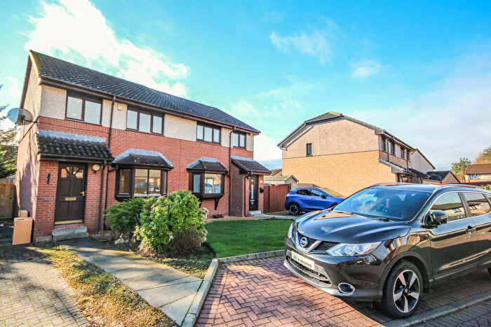 3 Bedroom Semi Detached House To Rent In Ballantyne Place, Livingston, EH54