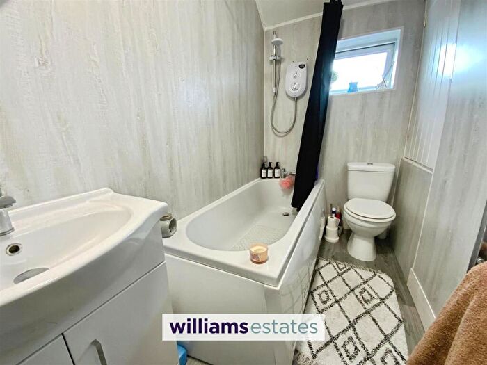 2 Bedroom Bungalow For Sale In St. Margarets Drive, Rhyl, LL18