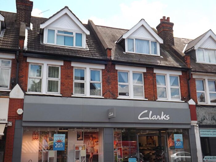 3 Bedroom Maisonette To Rent In Station Road, Upminster, Essex, RM14