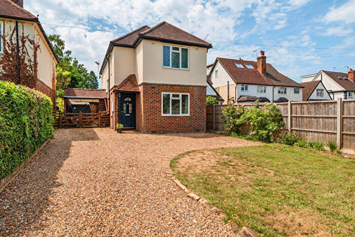 4 Bedroom Detached House For Sale In Send Barns Lane, Send, Woking, GU23