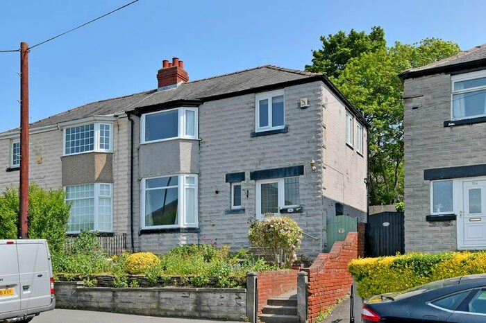 3 Bedroom Semi-Detached House To Rent In St. Aidans Road, Sheffield, S2