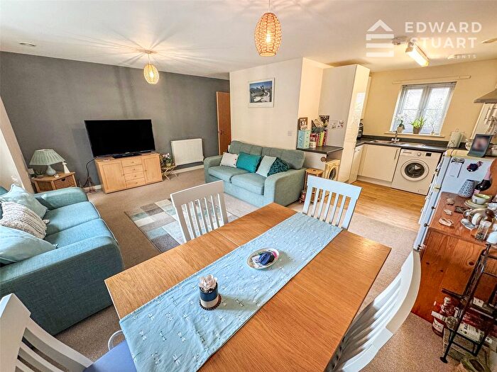 2 Bedroom Flat For Sale In Towgood Close, Helpston, Peterborough, Cambridgeshire, PE6