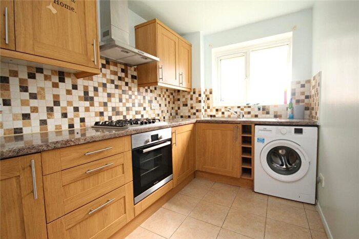 1 Bedroom Apartment To Rent In Millhaven Close, Chadwell Heath, RM6