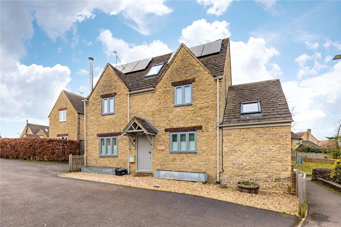 3 Bedroom Detached House For Sale In The Oaks, Kemble, Cirencester, Gloucestershire, GL7