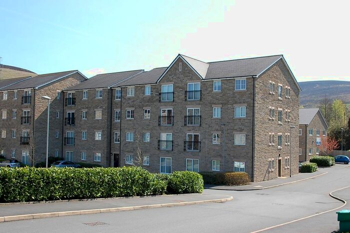 2 Bedroom Flat To Rent In Bramble Court, Millbrook, Stalybridge, Greater Manchester, SK15