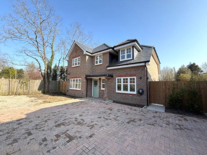 4 Bedroom Detached House For Sale In Guildford Road, Bisley, Woking, GU24