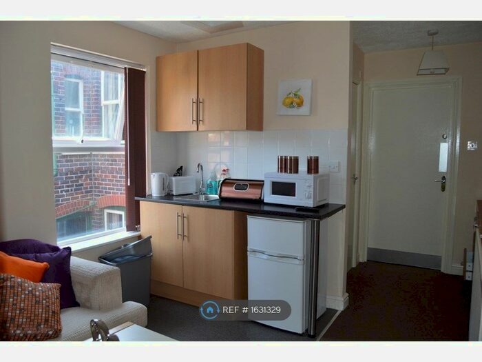 Studio To Rent In Studio, Newcastle U Lyme, ST5