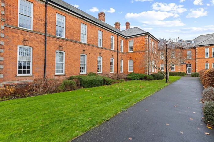 1 Bedroom Flat For Sale In Longley Road, Chichester, PO19