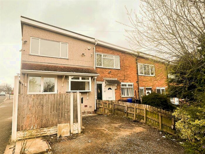 3 Bedroom Semi-Detached House To Rent In Constable Place, Sheffield, S14
