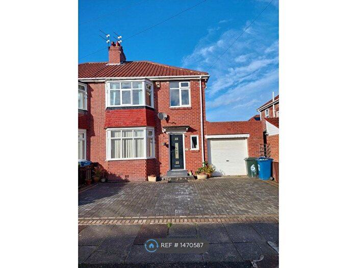 3 Bedroom Semi-Detached House To Rent In Stanley Grove, Newcastle Upon Tyne, NE7