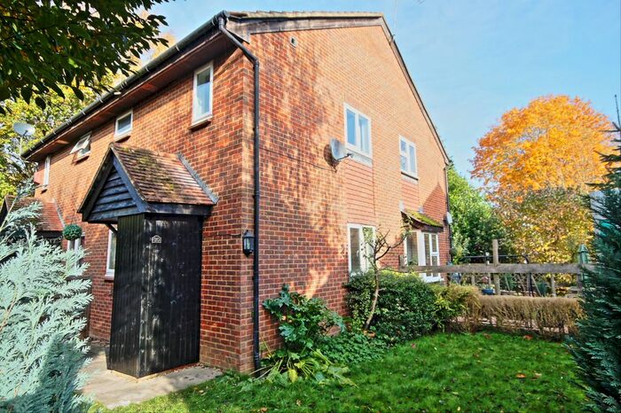 1 Bedroom Semi-Detached House To Rent In Hawkswell Walk, Woking, GU21