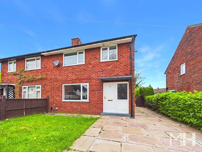 3 Bedroom Semi Detached House For Sale In Broadfield Drive, Penwortham, Preston, PR1