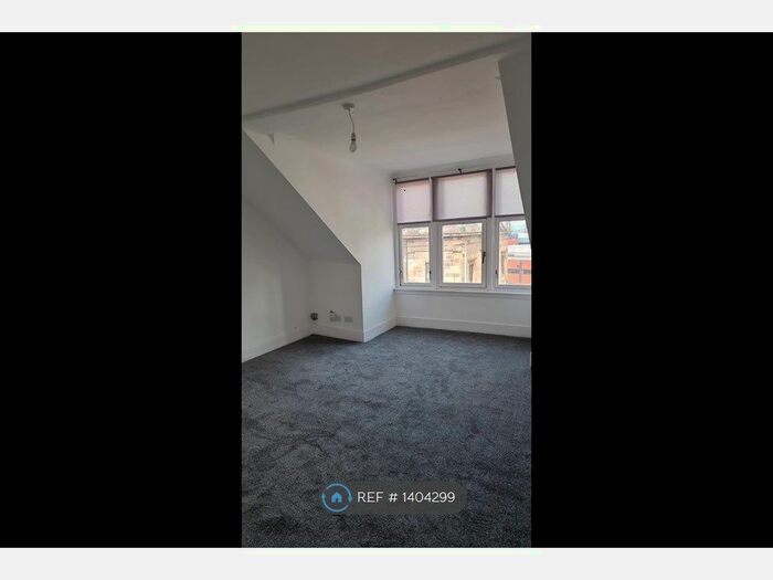 1 Bedroom Flat To Rent In Grey Place, Greenock, PA15