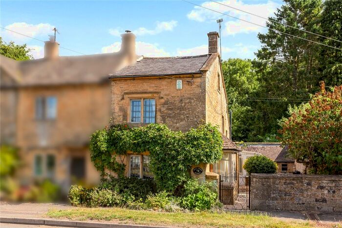 2 Bedroom End Of Terrace House For Sale In Bourton On The Hill, Moreton-In-Marsh, GL56