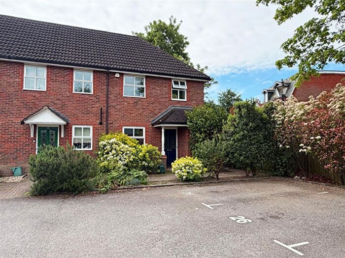 3 Bedroom Semi-detached House To Rent In Victoria Mews, Englefield Green, TW20
