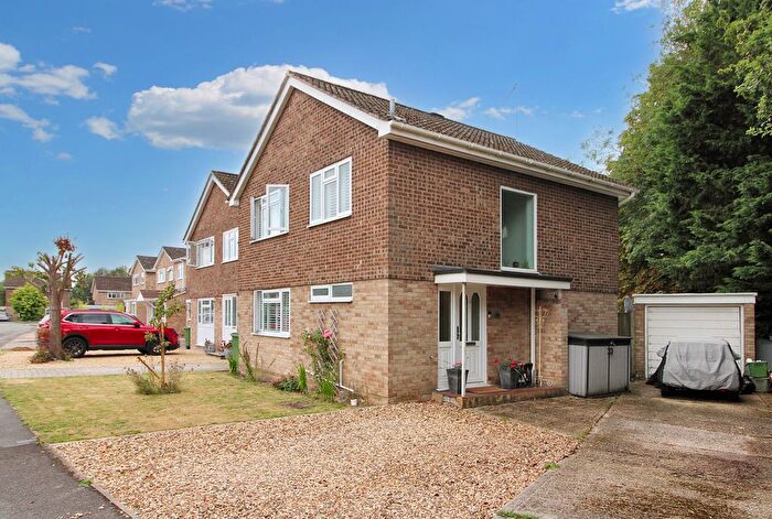 4 Bedroom Detached House For Sale In Briars Close, Pangbourne, Reading, RG8