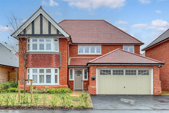 4 Bedroom Detached House For Sale In Porter Way, Witham, Essex, CM8