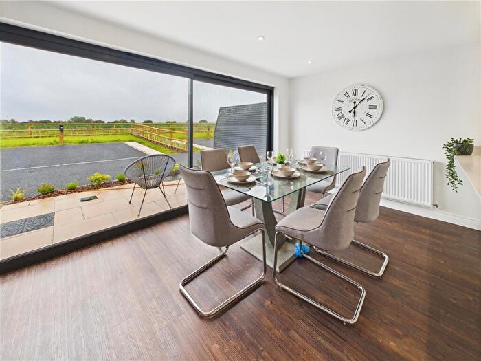 4 Bedroom Terraced House To Rent In Dunmow Road, Ongar, CM5